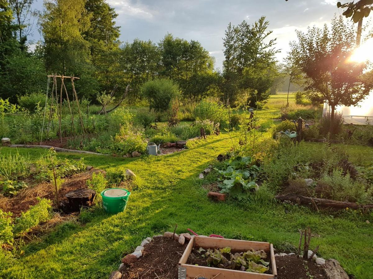 Le Jardin Des Gouttes Bed & Breakfast Rougegoutte Dış mekan fotoğraf